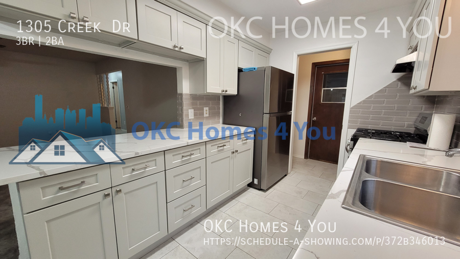 Updated 3 bed in Yukon property image