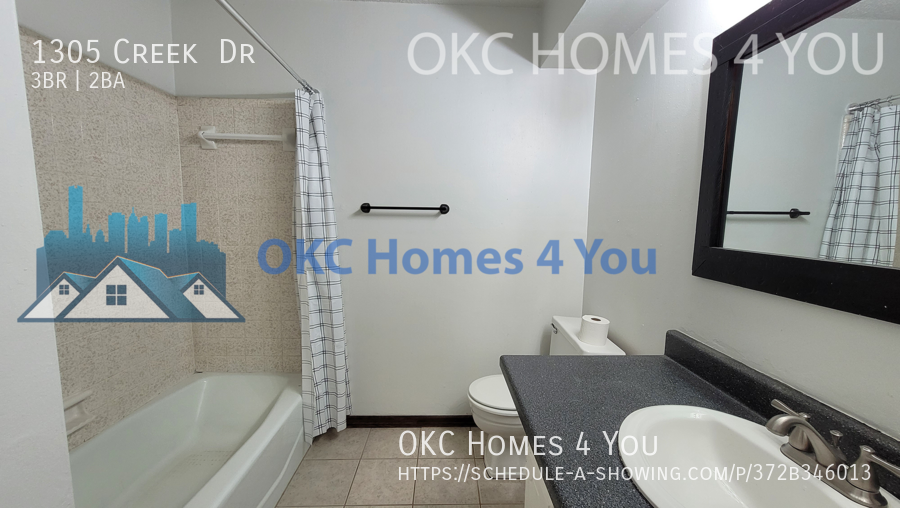 Updated 3 bed in Yukon property image
