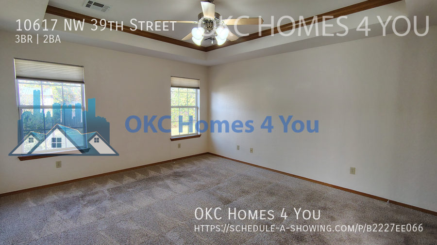 Beautiful 3 Bed + Office Home in Yukon off Route 66! property image