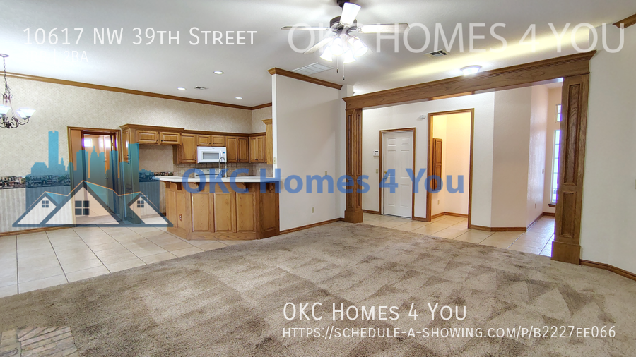 Beautiful 3 Bed + Office Home in Yukon off Route 66! property image