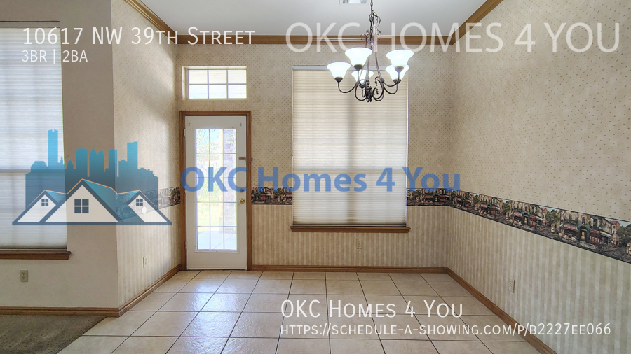 Beautiful 3 Bed + Office Home in Yukon off Route 66! property image