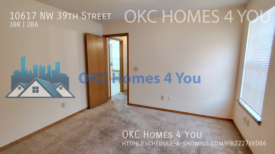 Beautiful 3 Bed + Office Home in Yukon off Route 66! property image