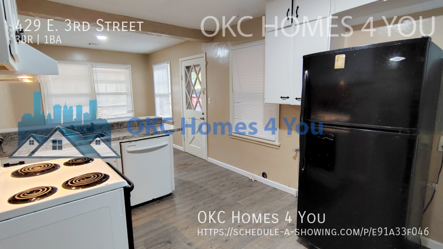 Be Home for the Holidays! 3 Bedroom, 1 Blk. So.of UCO - Save $500.00 off first full months rent. property image
