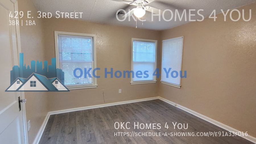 Be Home for the Holidays! 3 Bedroom, 1 Blk. So.of UCO - Save $500.00 off first full months rent. property image
