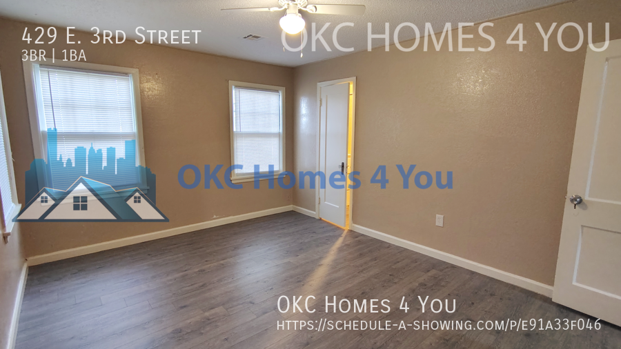 Be Home for the Holidays! 3 Bedroom, 1 Blk. So.of UCO - Save $500.00 off first full months rent. property image