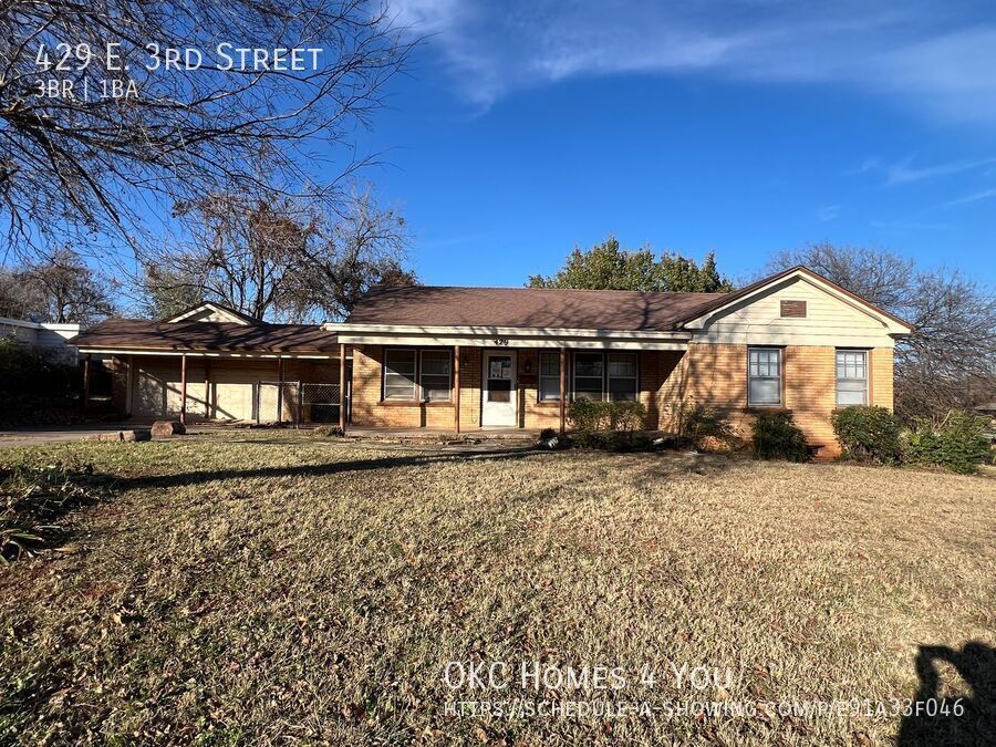Be Home for the Holidays! 3 Bedroom, 1 Blk. So.of UCO - Save $500.00 off first full months rent. property image