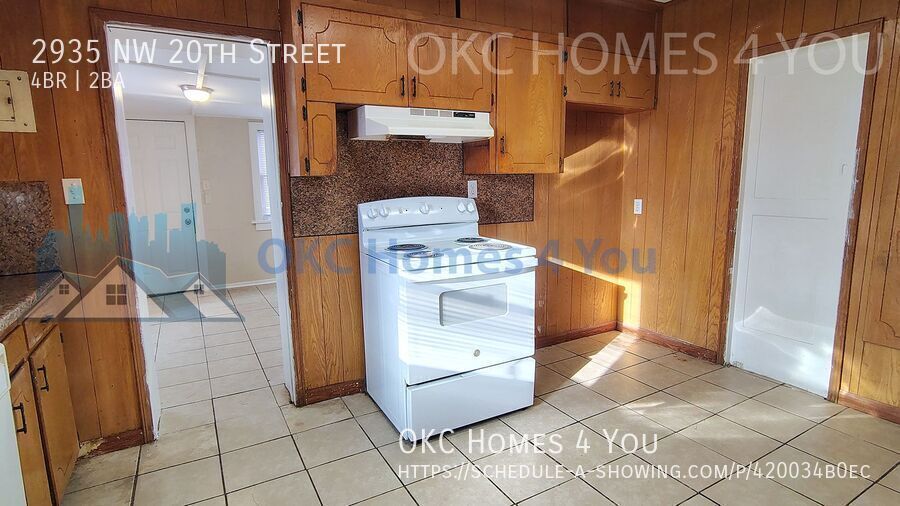 NW OKC 4 Bed Near I-44 & NW 23rd St. property image
