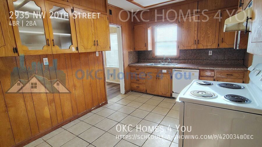 NW OKC 4 Bed Near I-44 & NW 23rd St. property image